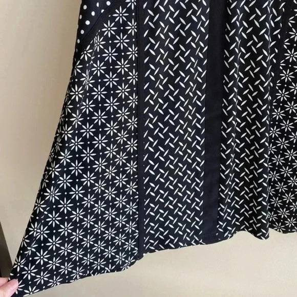 Just…Taylor Black and White Print A-Line Dress, Polka Dot Floral Dress, Size 2 - Picture 4 of 16